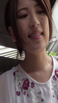 Yuri - Housewife Pick-up (32y Old) Vol. 5