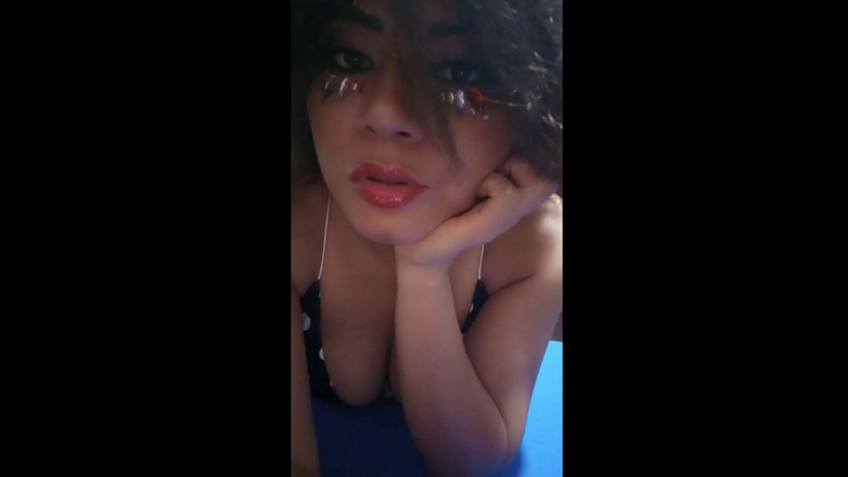 Martin13: Adik tiriku ngasih tarian sensual untuk muasin semua adik tiriku