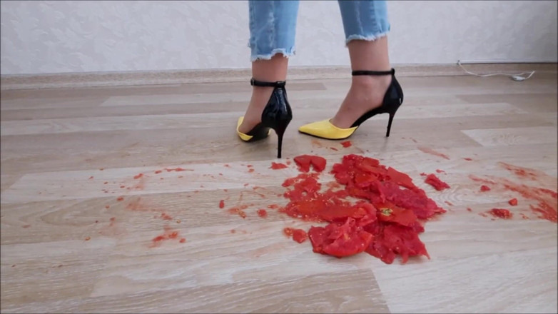 Goddess Lina: Dea Lina pomodori schiaccia