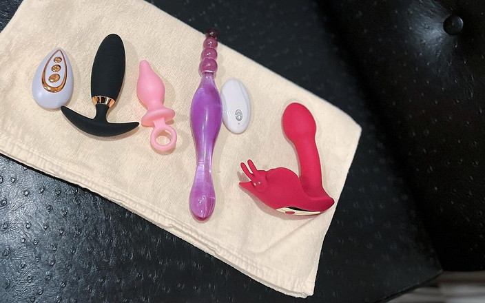 ushirosugatanomiki: Поводитися як з жінкою-в'язнем і звинувачувати в цьому розвиток її сідниць