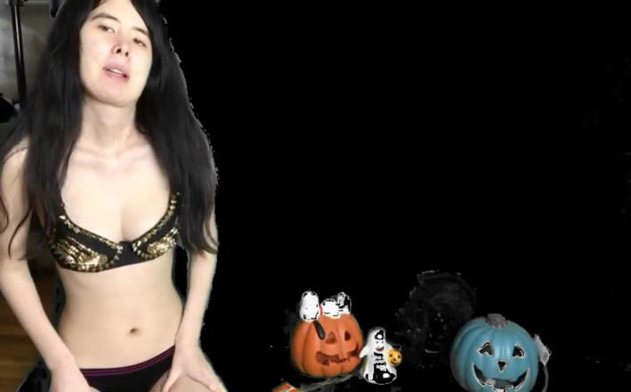 Porno angels: Chơi bí ngô Halloween với sự tham gia của Alexandria...