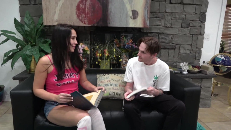 Jerky Girls: Alex Banks, Alex Banks'in yer aldığı 31 çekmeli bir kız