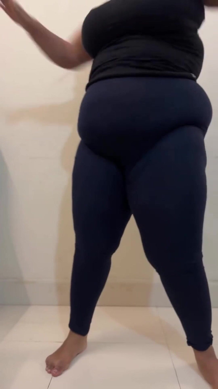 Aria Mia: Sfw Vlog: Big ass BBW Duże cycki Muzułmańska Dziewczyna Anippe...