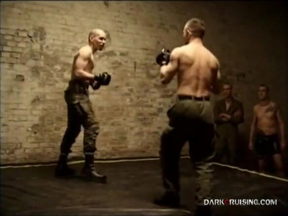 Cazzofilm: Pelea de skinheads