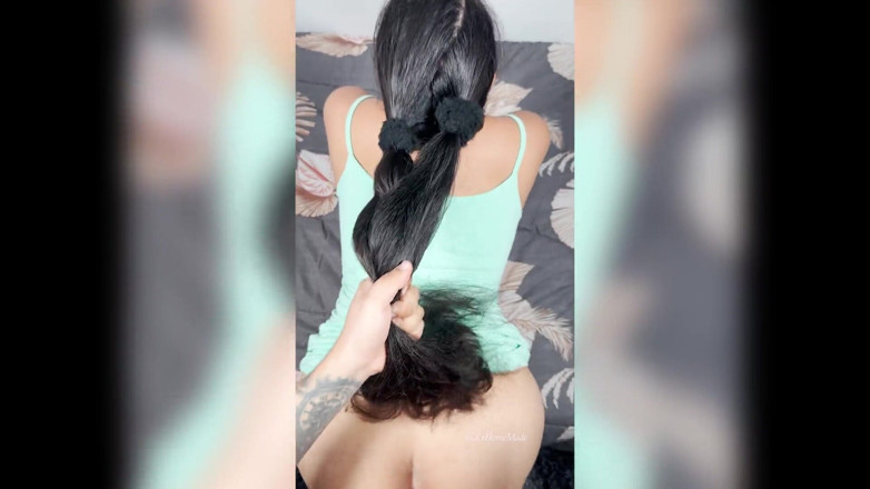 XxHomeMade: La fidanzata carina infedele gli chiede di togliersi il preservativo...