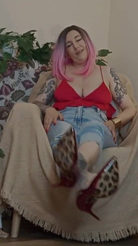 Lady Angela 폴란드어 언어 JOI 레드 하이힐