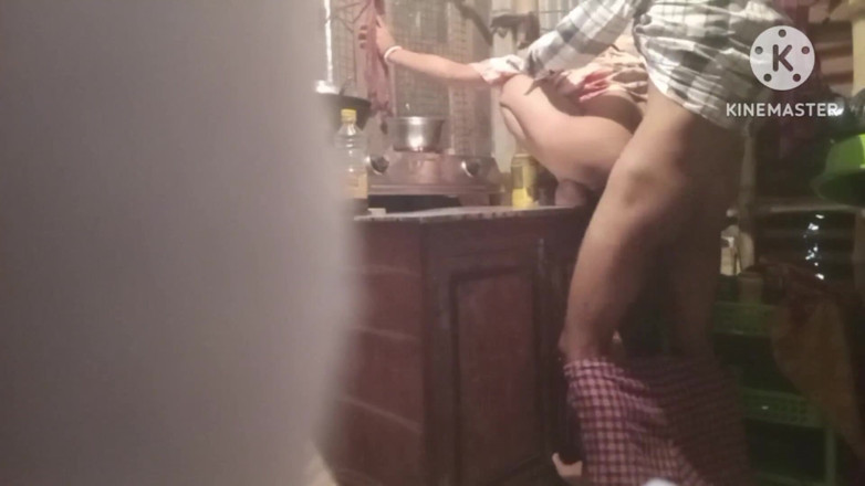 Jink: The House Owner Secretly Left the Maid Cool, and Put...