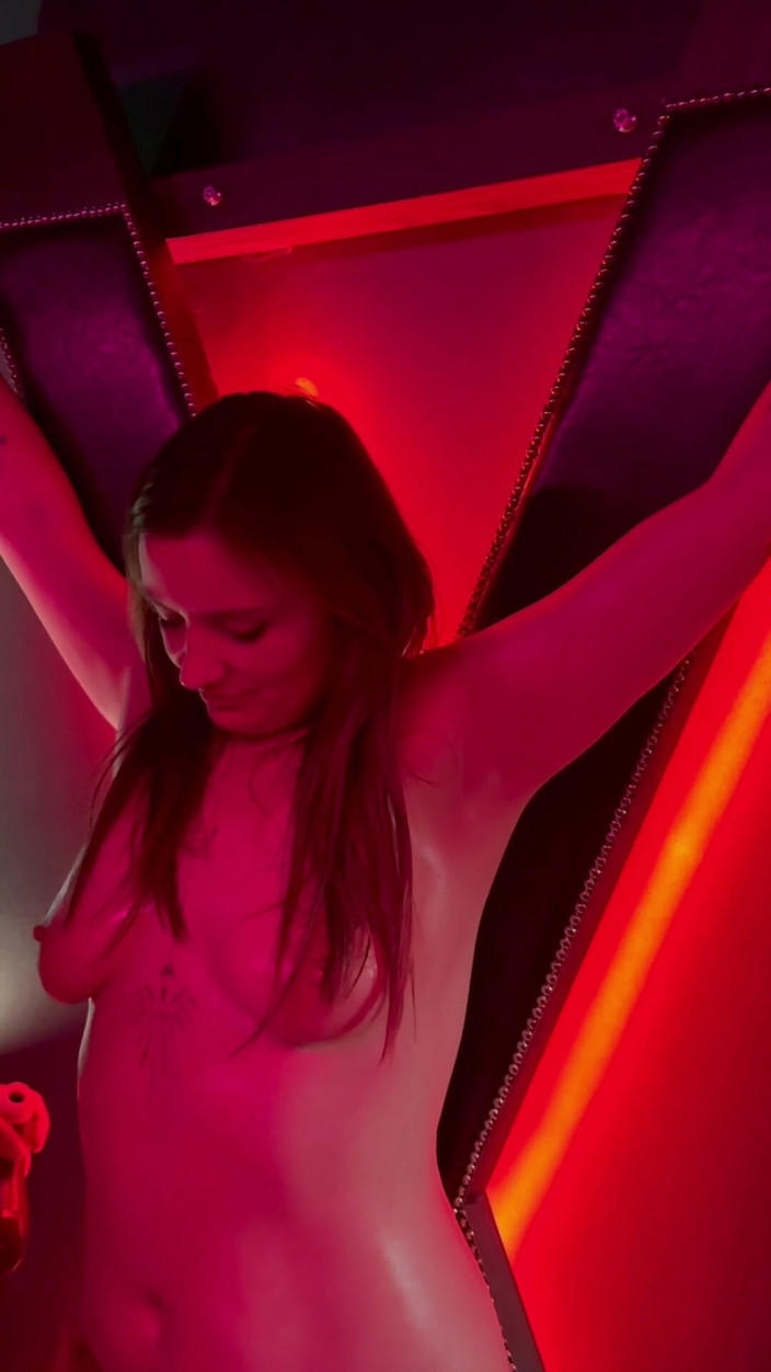 Velvet Witch 87: Orgasme Panjang Intens Nyata