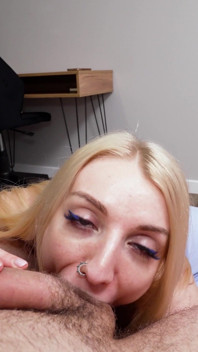 Clothing Fitting Turns Into Steamy Anal Ride: Blondie Takes Big Cock and Creampie