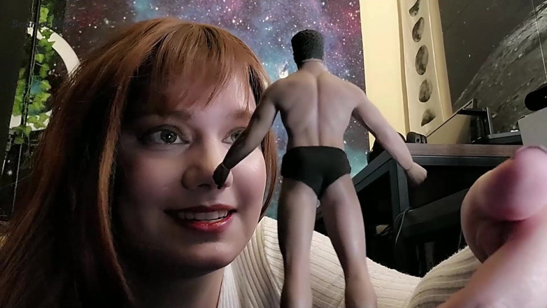 Scarlet Vixen: Zmenšuje tě ve svých snech