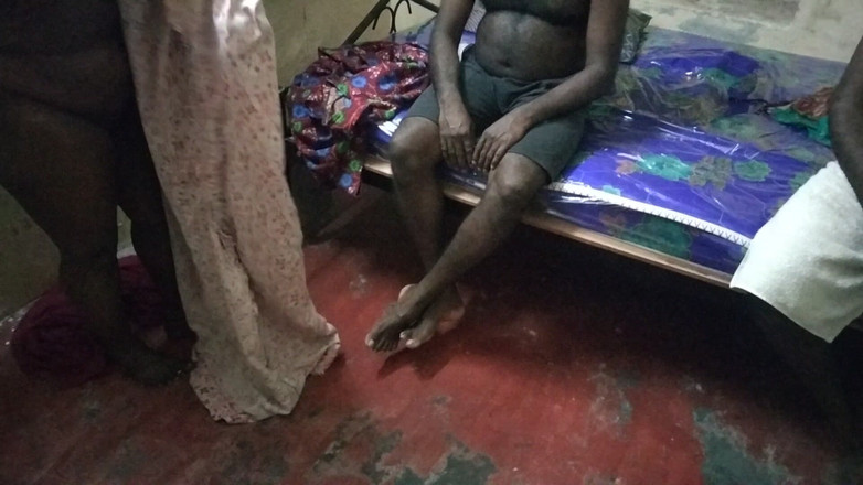 Tamil lesbian: Vorbe murdare după sex