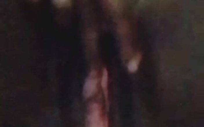 Me and my new slut: Vingeren en clitoris wrijven tijdens een videogesprek, nat poesje zwart