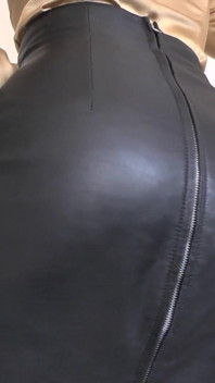 Leather-clad Ass Sniffing Training! Tight Leather Skirt! Lady Victoria Valente