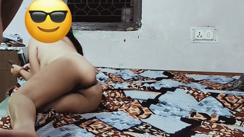 Pinki Bhabhi 69: Teman suamiku pulang dan ngentot aku habis-habisan