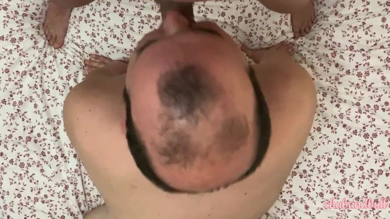 Chub_Bull: ベッドで高速フェラチオ