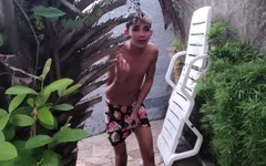 Stepmother Seduces Her Boyfriend with Her Huge Ass in Front of His Friend