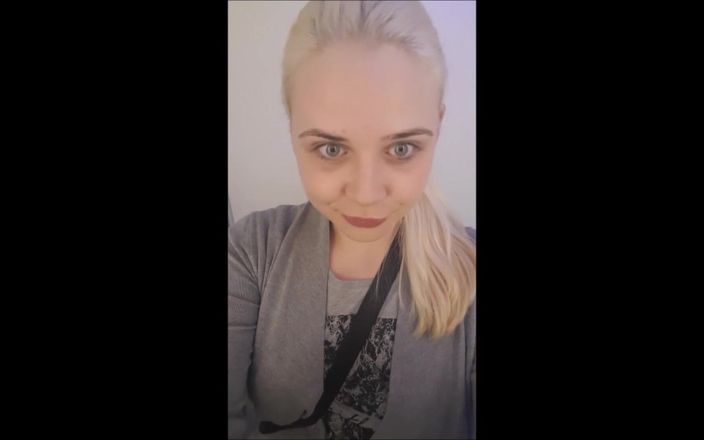 Selfgags classic: Auto imbavagliato su un aereo!