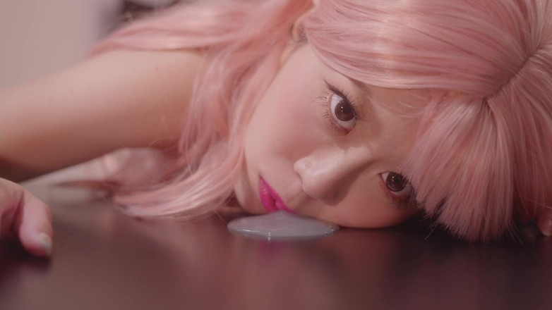 Asian Milfs n Teens: Fada chinesa e-girl em boquete em primeiro plano - Perv Milfs...