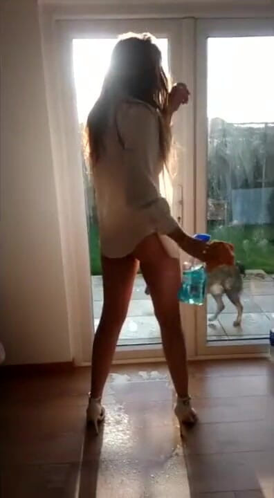 BeautifulGoldenBabe: Derleme ev hanımı çiş