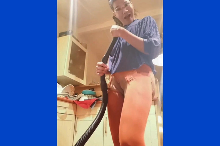 Sarah Fonteyna: Sarah fonteyna再次使用吸尘器。Creamy Tsunami