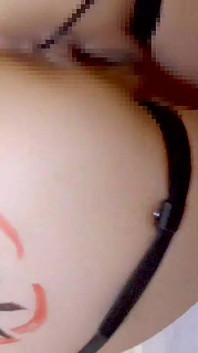 Mayu NO69 Masochista Pervertita con maschera completa, collare e catena che blocca il suo bellissimo aspetto, SEX Training