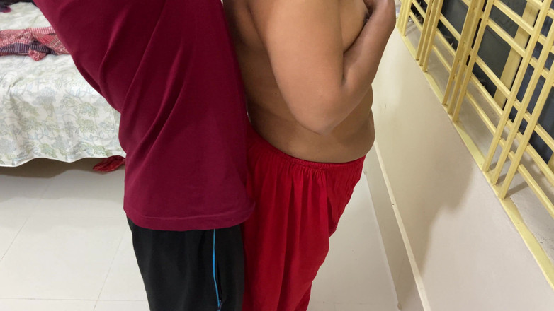 SAFI TV: Я нашел свою тетушку одну в комнате и трахнул ее в задницу.