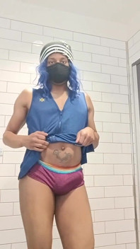 Děvka Walmart Bubble Booty Femboy Cumshot