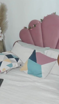 Latina De 19 Ani Cu Corp Perfect Vrea Să-i Fuți Fundul Mare