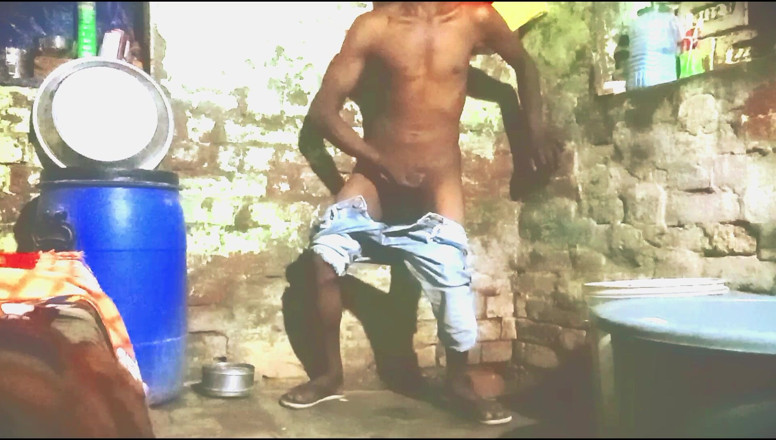 Contentformation2: インドの少年に会う ホットなベッドルームでセックス シングル男性を探している