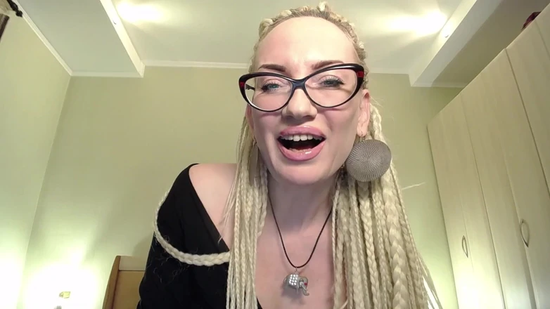 BadAssBitch: When I See a Small Dick, I Become so Funny....