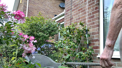 George Robert`s productions: Edging and Sounding Outdoors with 1.7kg Weights