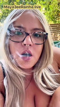 Raw Morning Smoke: Saggy Tits & Unfiltered Goddess Worship