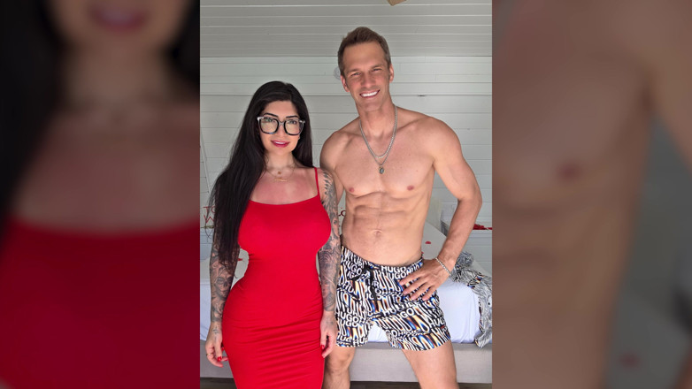 Tommy Wood XXX: Sandra mehio si cewek cantik arab lagi asik ngentot kontol...