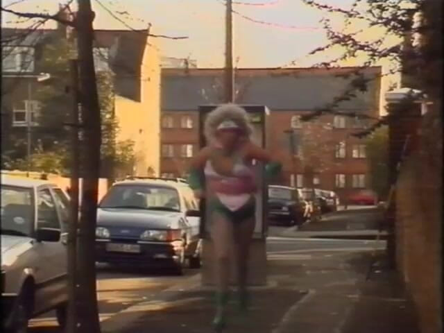 British Blue Movies: Elektrická modrá 37