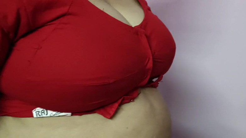 bengalihousewife: Boudi si ibu-ibu hot india lagi bugil sama tukang jahit