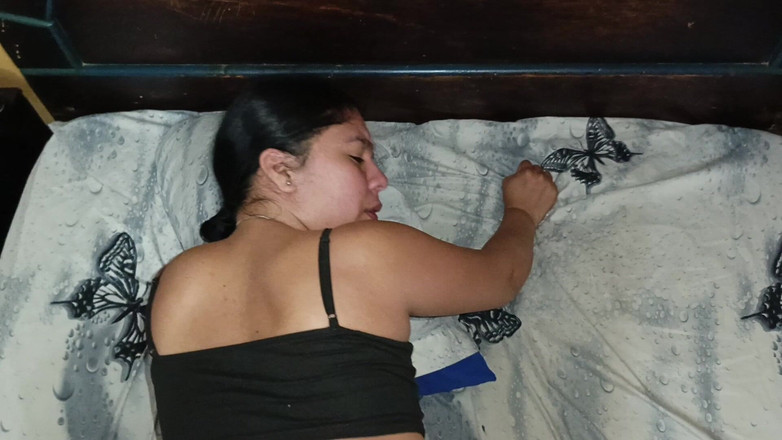 Artemisa74: Artemisa74 - moje krásná sousedka přišla do mého domu a já...