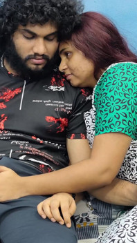Hand Job Romance of Indian Mallu Couple