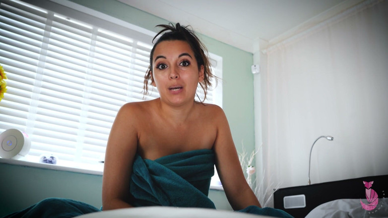 Summer Fox: Stepmom and Stepsisters Want to Make You Feel Better