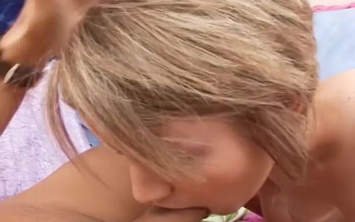 Top Web Models: Faith Daniels Petite Small Tits Teen Big Dick POV Kouření...