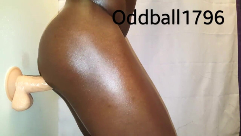 Oddball1796: Cul noir sexy, twerking, gode, éjaculation, oddball1796
