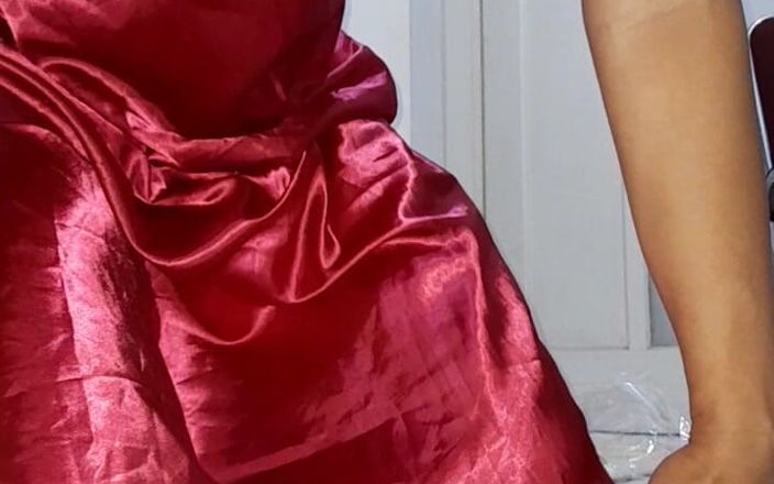 Naomisinka: Magenta - vestido de satén en lencería