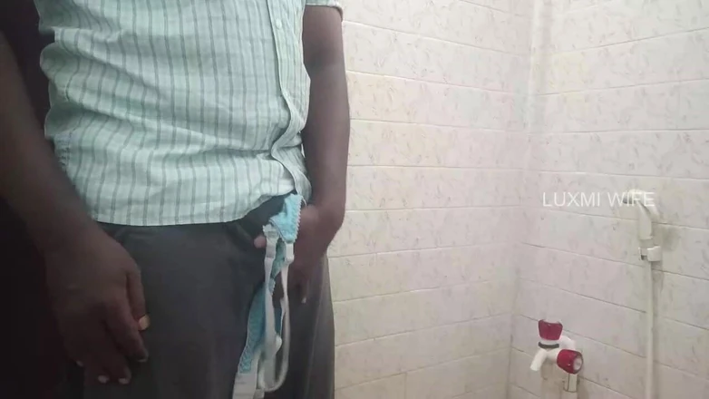 Luxmi Wife: Fucking with Step Sister's Husband in Saree. Akka Purushan -ep1