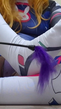 Une Tgirl Sexy En Dva Cosplay Fait Son Premier Footjob Pour Halloween