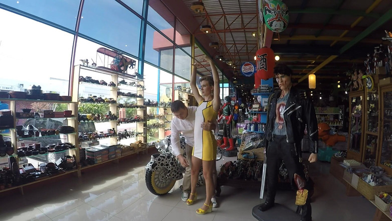Angel The Dreamgirl: Buying a new living mannequin part 1