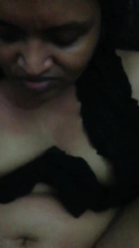 Impressioni facciali di Desi Bhabhi