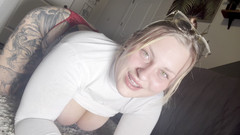 Chandler Knight: Giantess: oamenii de stiinta experimentează pe un om mic