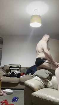 Kirli striptiz seviyor