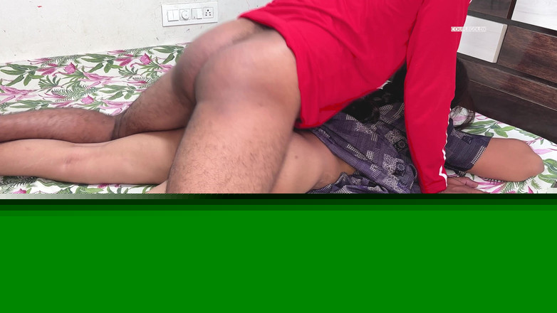 Sexy Komal: Komal zavolal sousedy