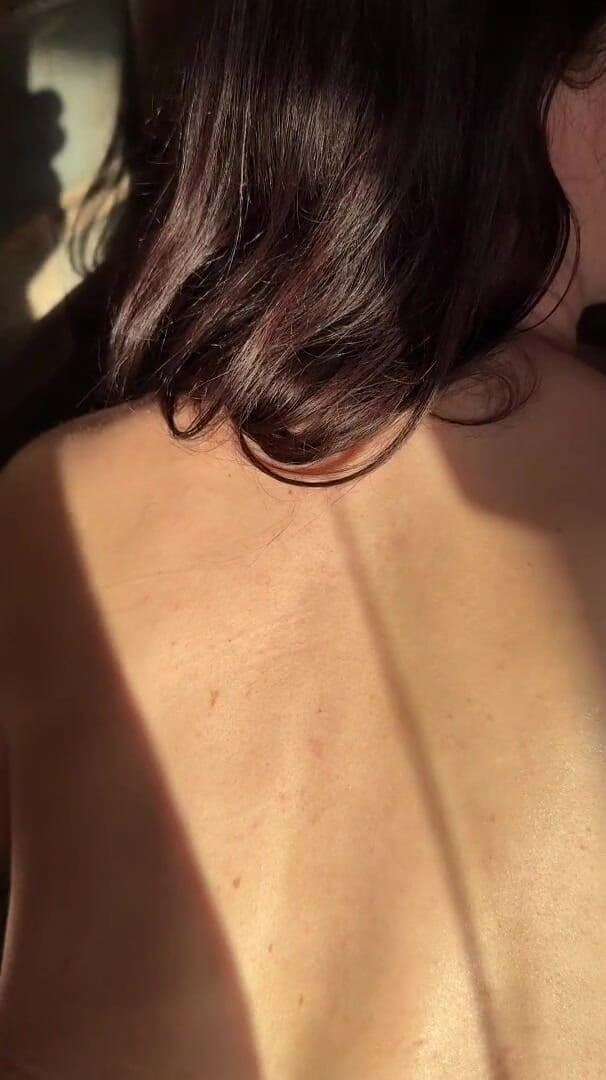 RonyaRabe: Neighbor Surprised in the Shower