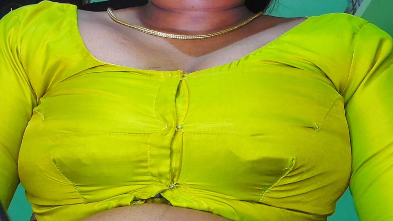 Desi Mohini: 인도 젖탱이